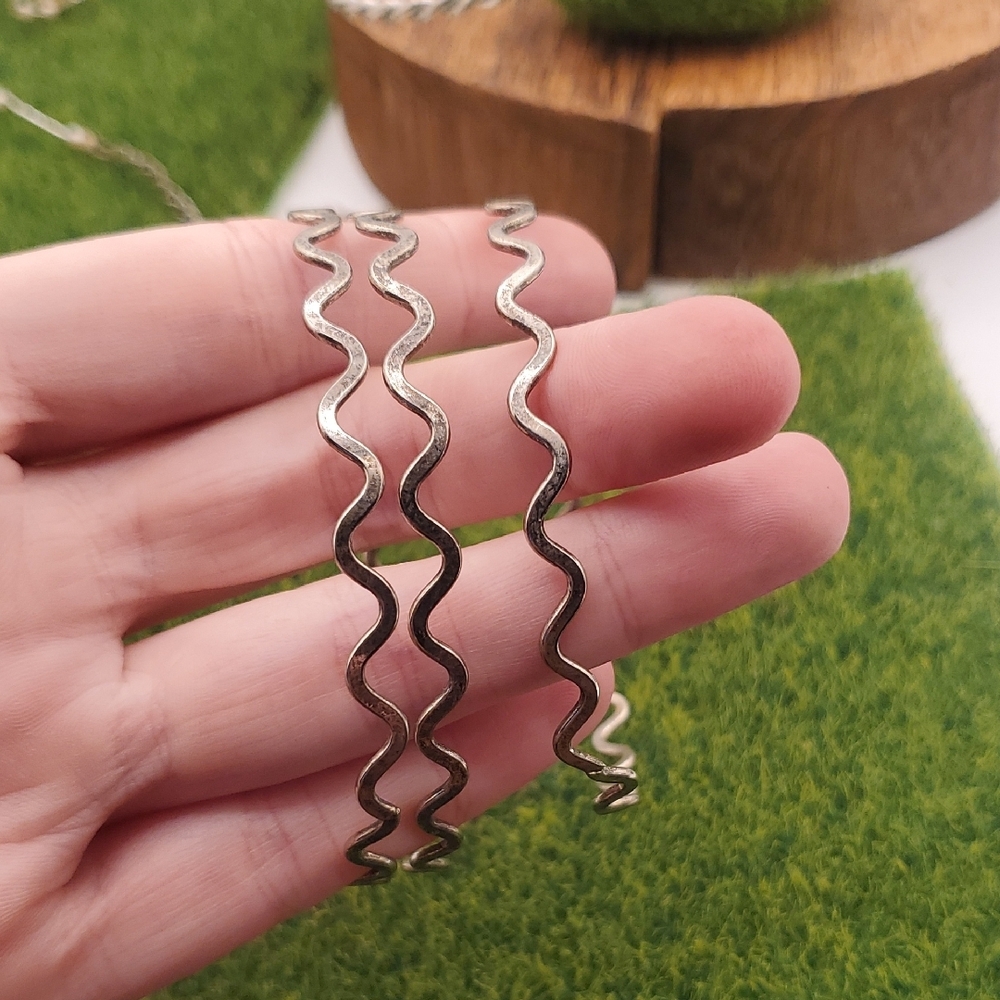 Wavy Silver Tone Ruffle Stack Bracelets  B3403